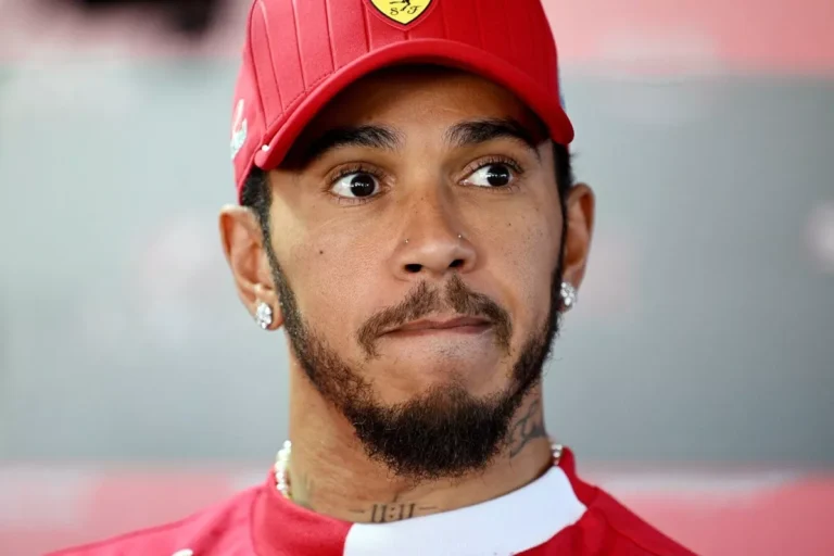 lewis-hamilton-ferrari