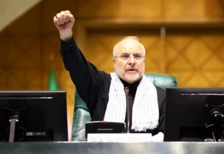 d15af8bdd12b4bd9b7a0eba4d100ec90